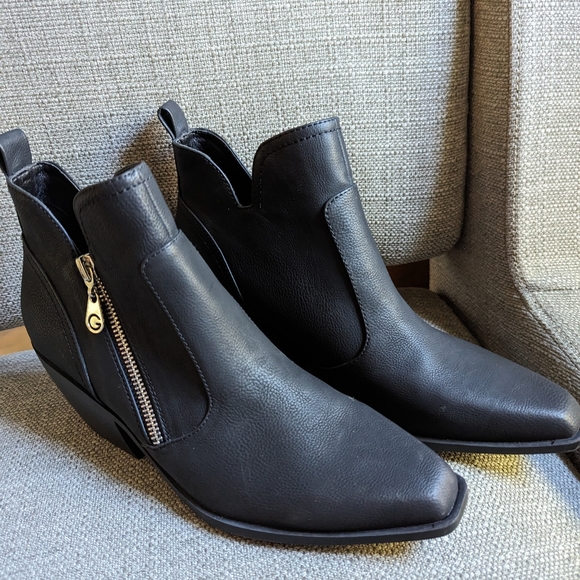 NWOT GBG Los Angeles "Vissa" Black Zipper Ankle Stacked Heel Booties, Sz 7 - Picture 7 of 11